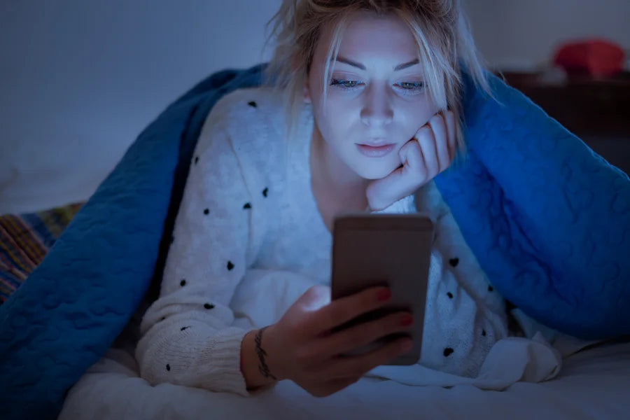 How Blue Light Affects Sleep and What Helps at Night