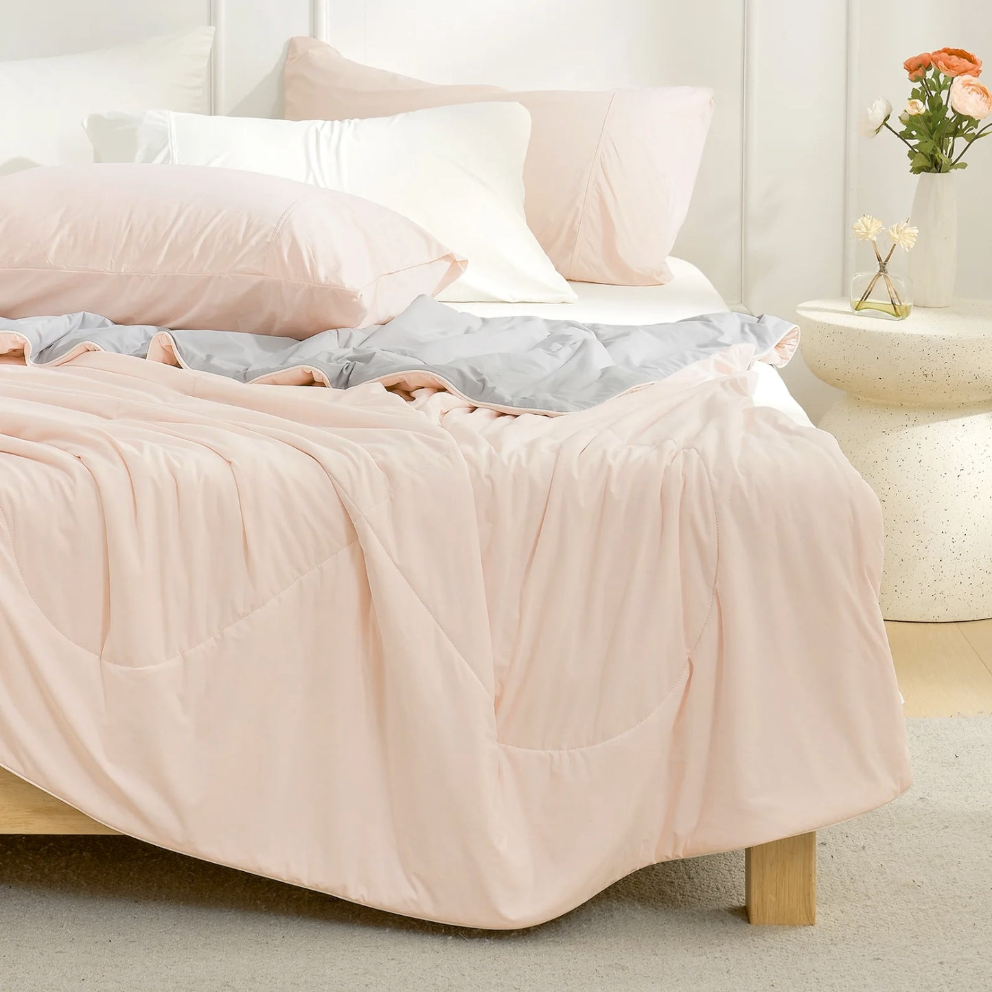 Slumblr® Cloud Cooling Blanket