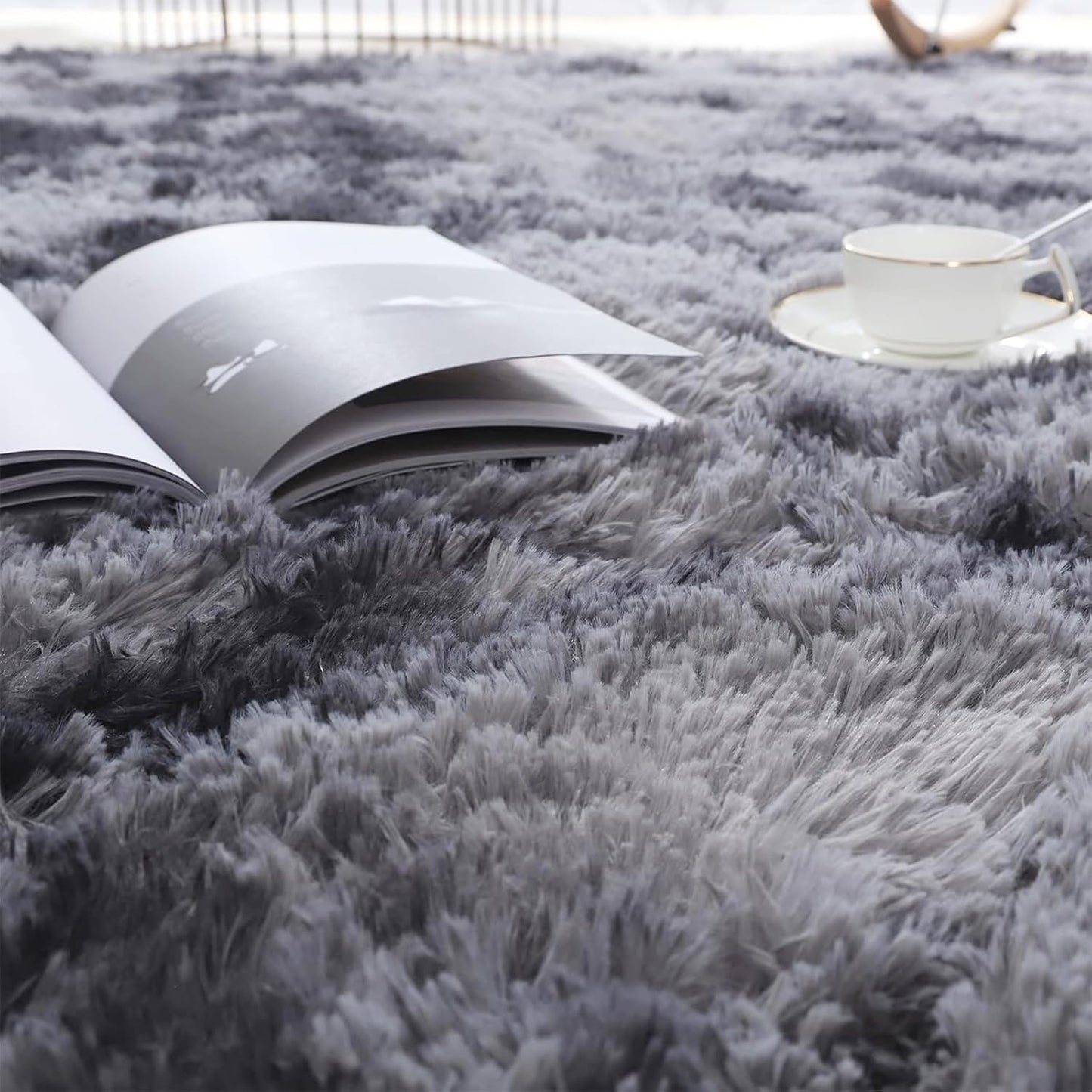 Slumblr® Soft Velvet Tie Dye Carpet