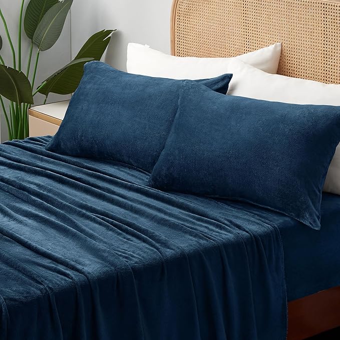 Slumblr® Flannel Fleece Bedding Set