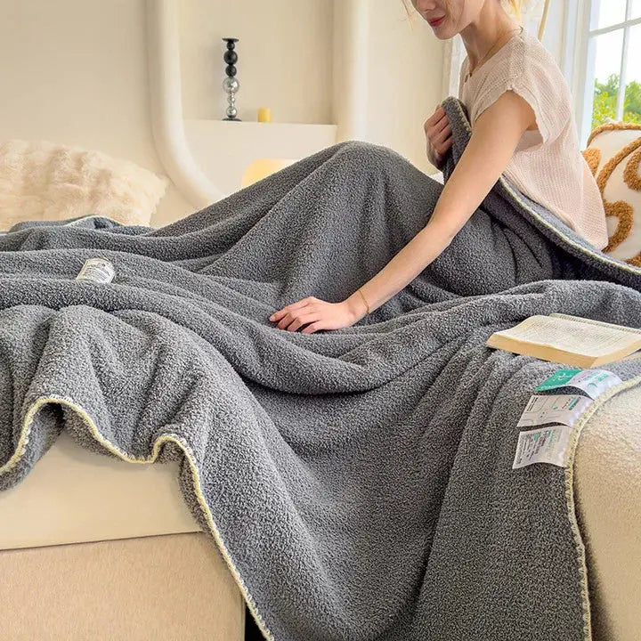 Wholesale Double Thick Soft Lamb Plush Bed Throws Blanket Home Warming Solid Color Portable Winter Use