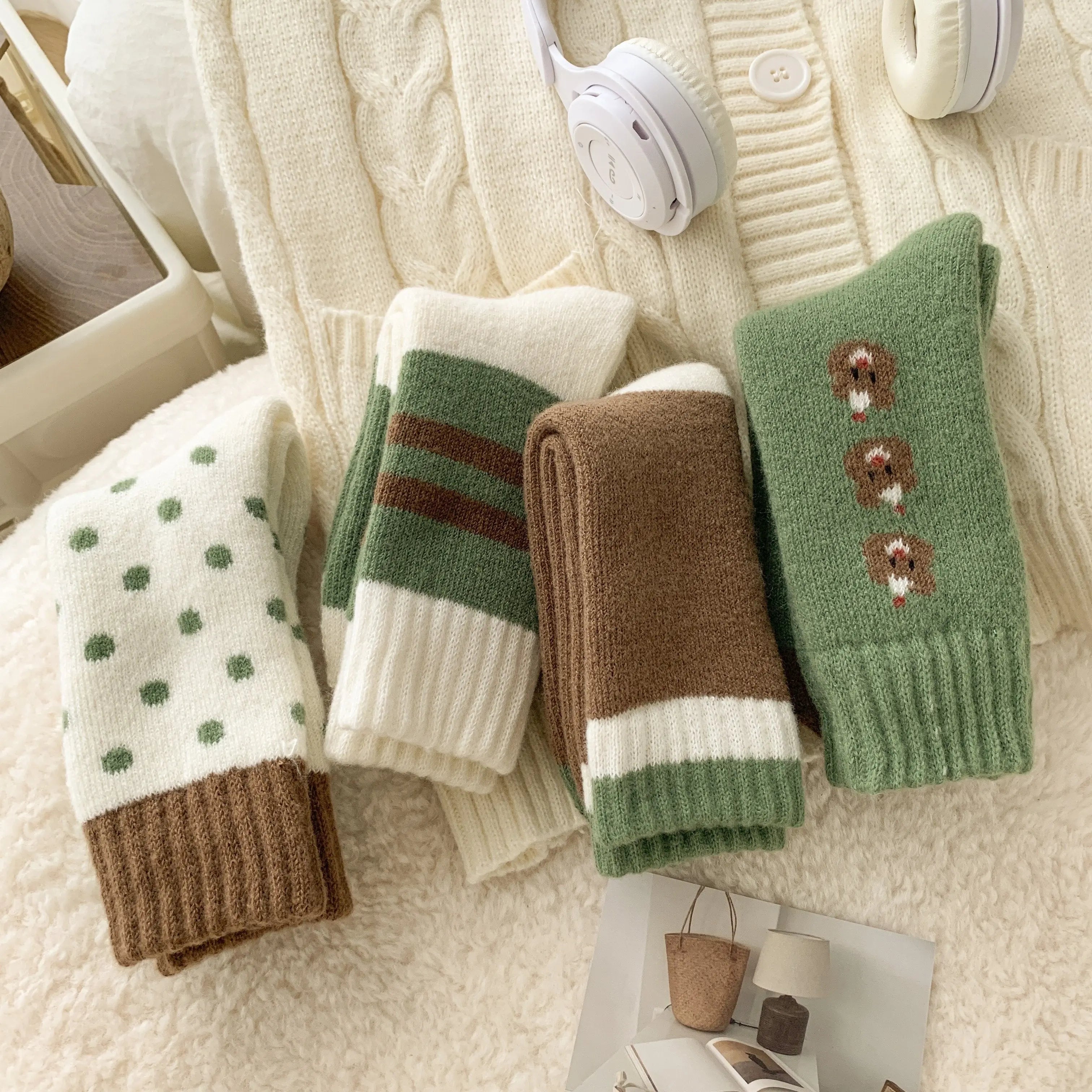 Slumblr® Winter Cozy Socks (4 Pairs) Slumblr