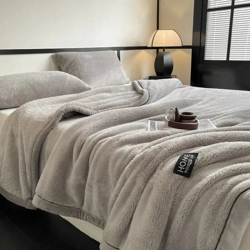 Slumblr® Soft Fleece Blanket Slumblr