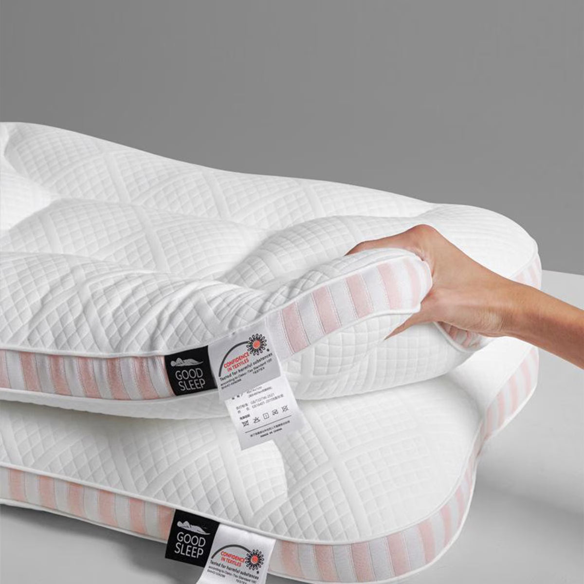 Slumblr® Medium Support Pillow Design for Daily Sleep