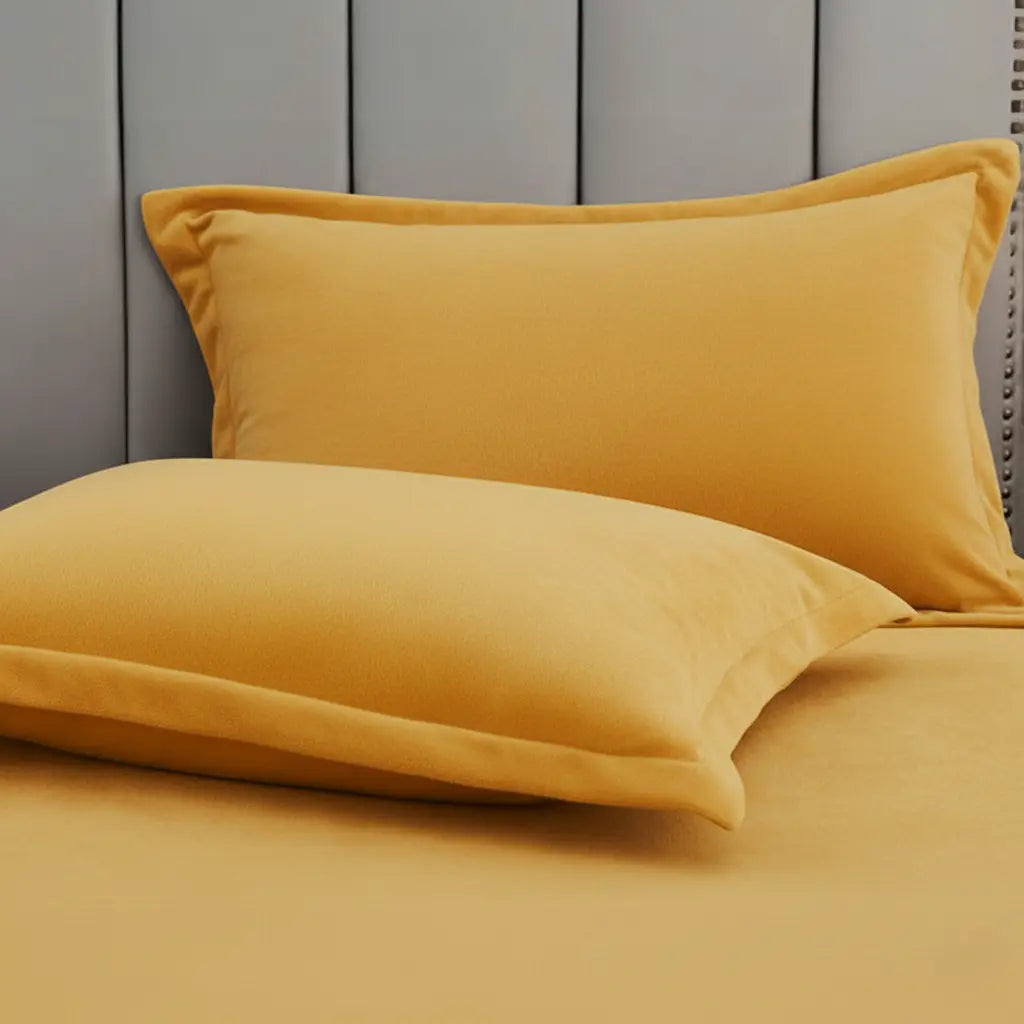Slumblr® Coral Fleece Winter Pillowcase (2pcs) Slumblr