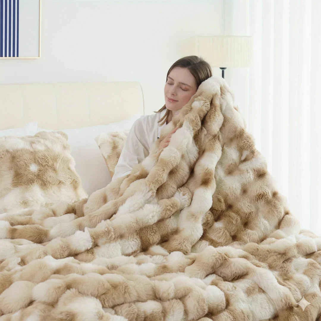 Slumblr® Cozy Faux Rabbit Fleece Throw Blanket