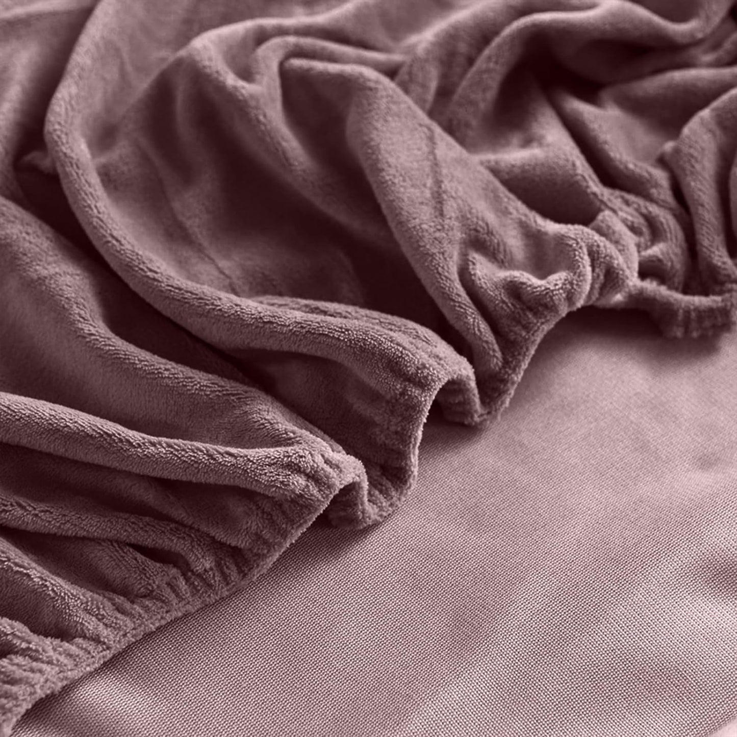 Slumblr® Velvet Thermal Mattress Cover Sheet