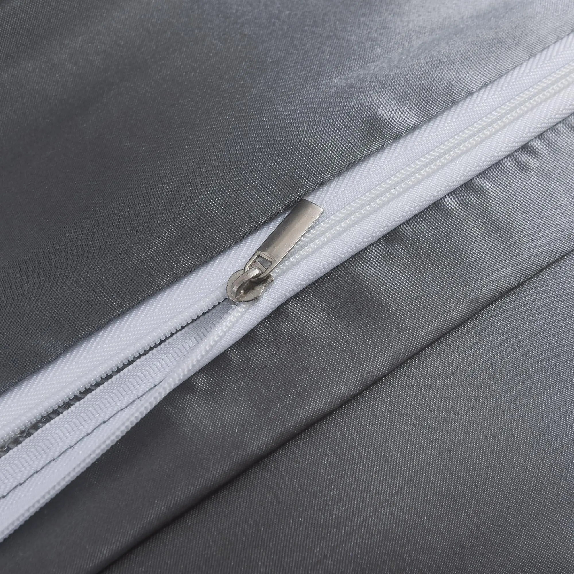 Slumblr® Solid Silk Bedding Set Slumblr
