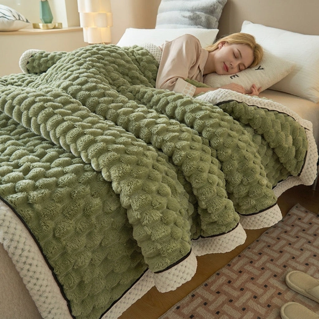Slumblr® Thick Flannel Velvet Fleece Blanket