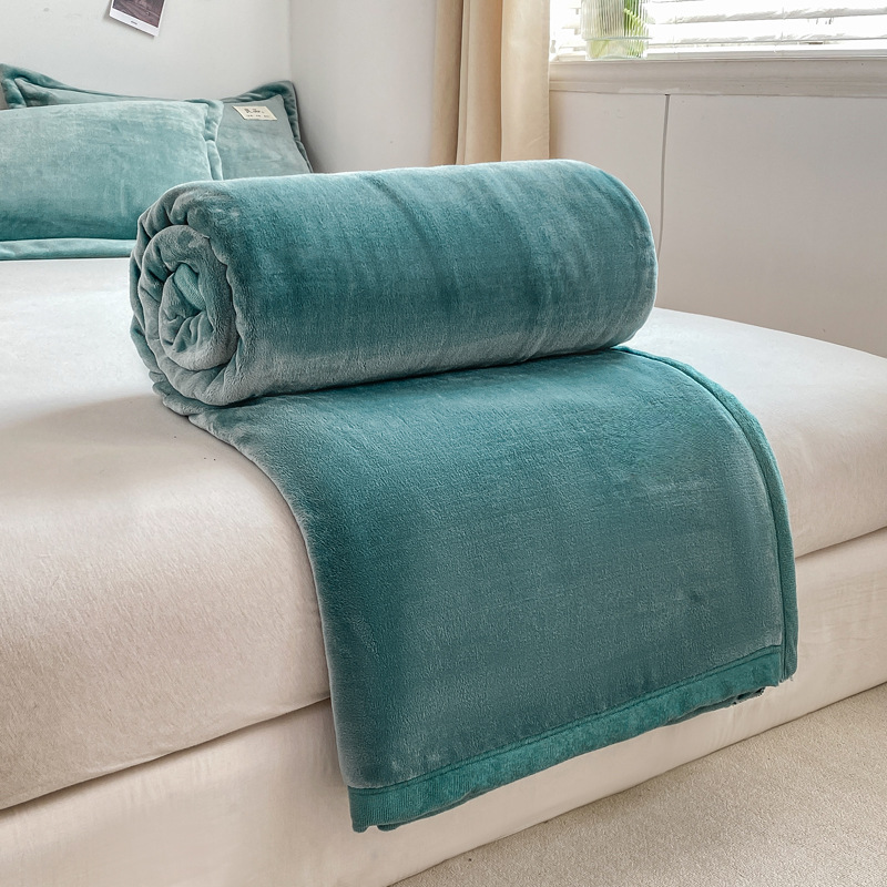 Slumblr® Milk Velvet Blanket