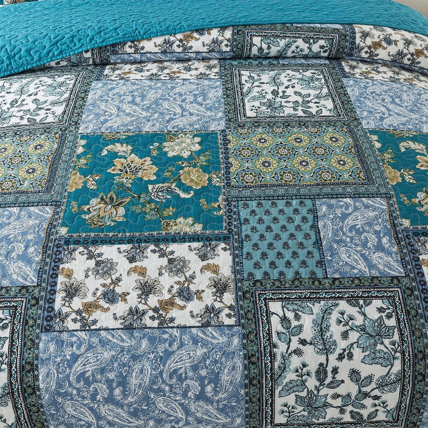 Slumblr® Floral Quilt Set (1 Bedspread & 2 Pillow Cases)