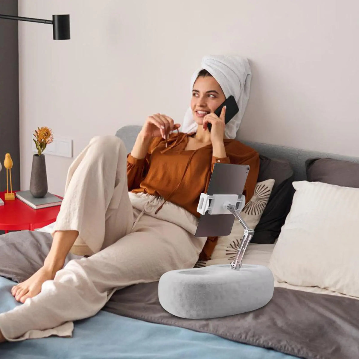 Slumblr® Adjustable Pillow Phone & Tablet Holder