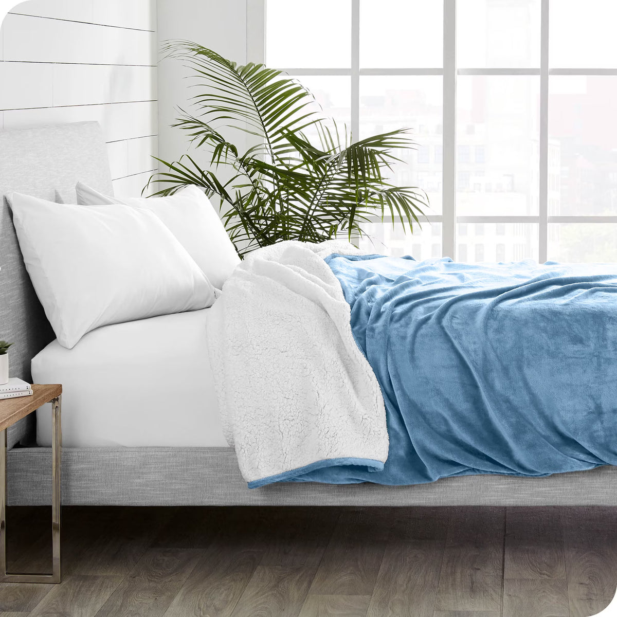 Slumblr® Lambswool Fleece Blanket