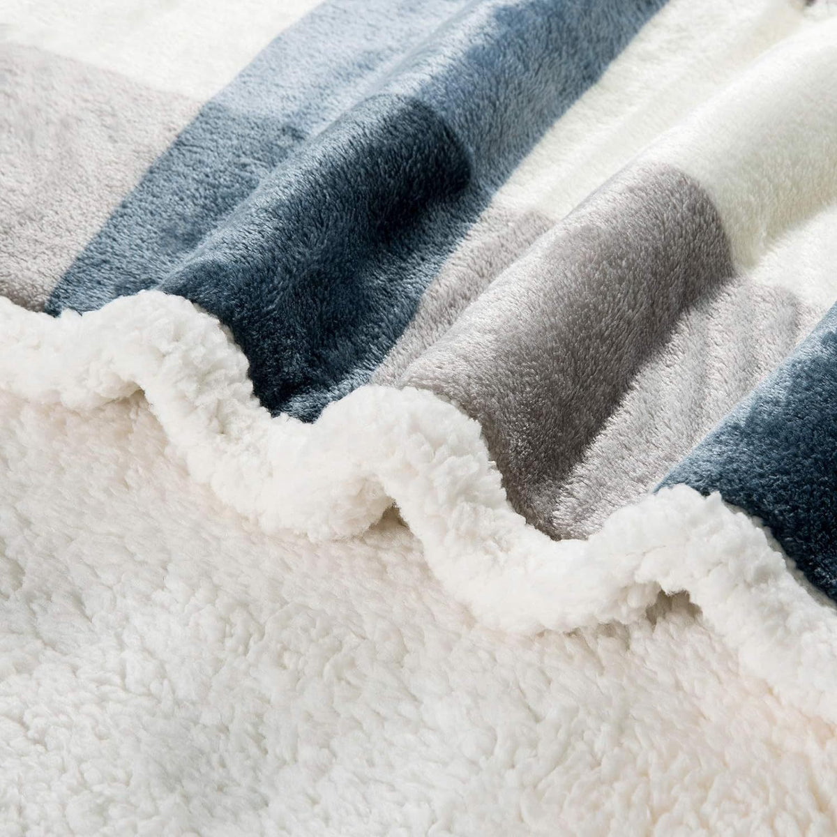 Slumblr® Flannel Throw Blanket